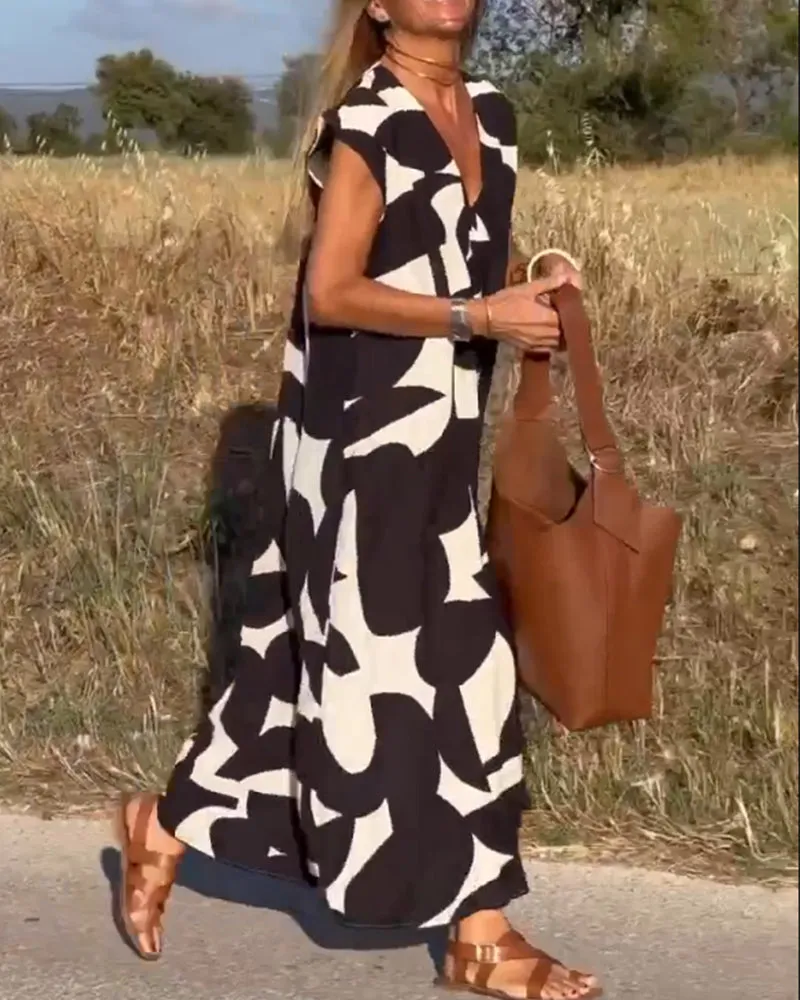 Clementine - Casual V-Neck Dress