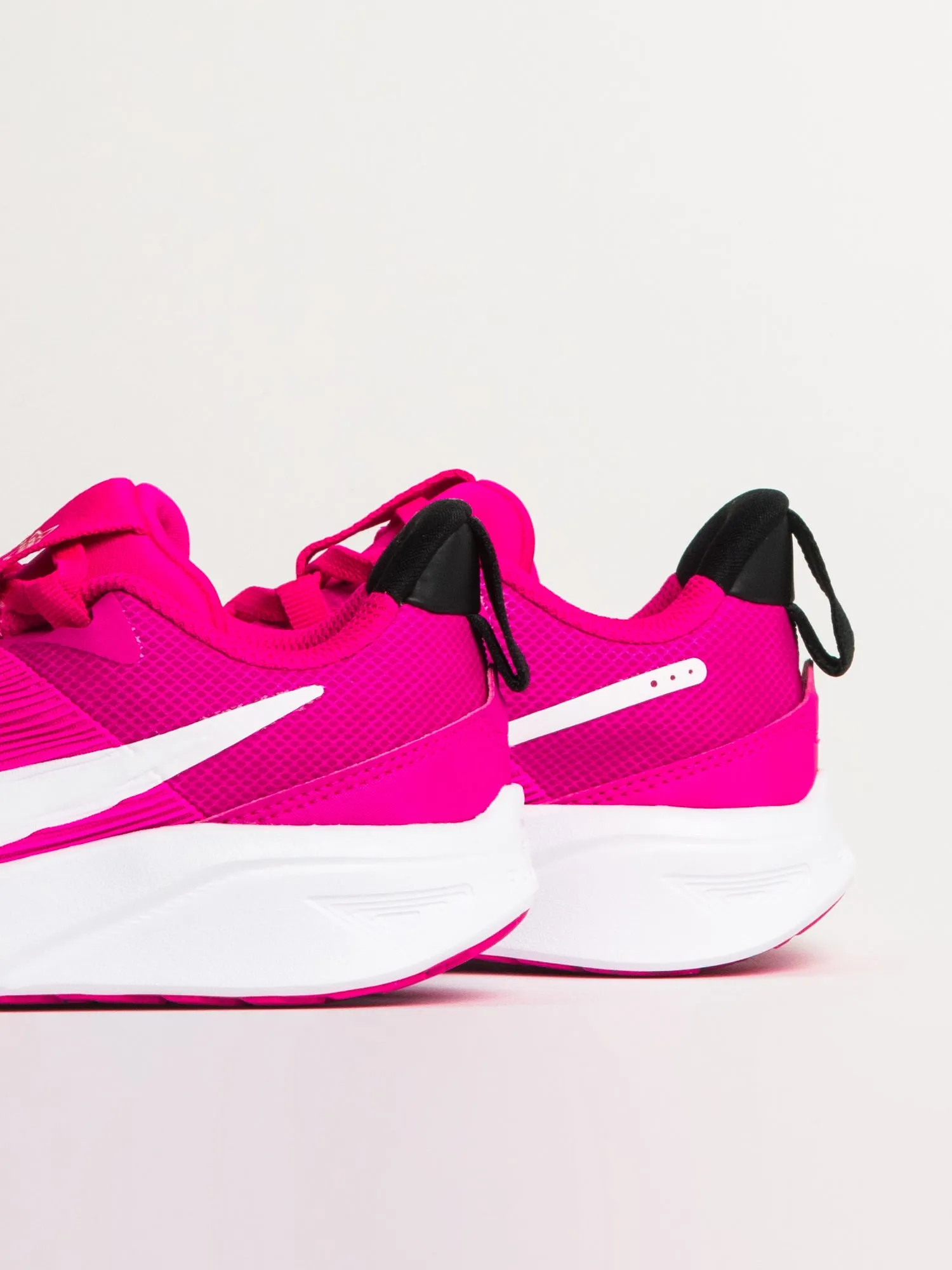 KIDS NIKE STAR RUNNER 4 SHOES