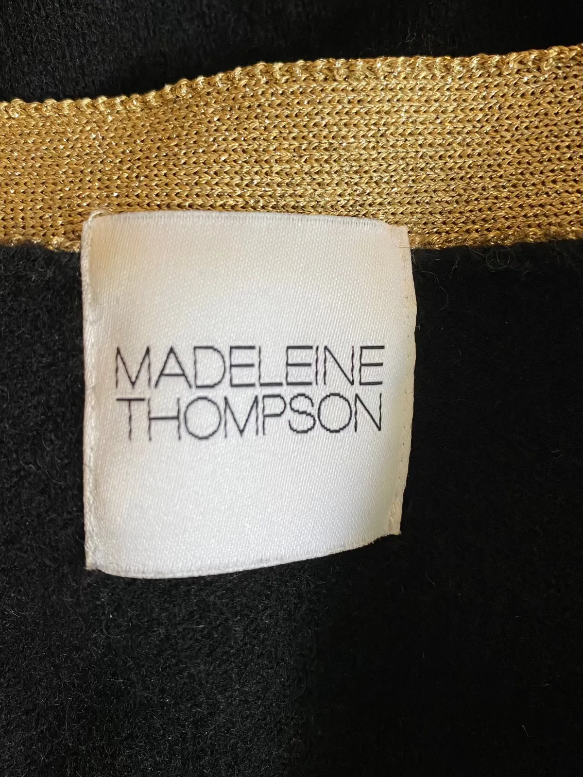 MADELEINE THOMPSON Cashmere Cardigan Size M