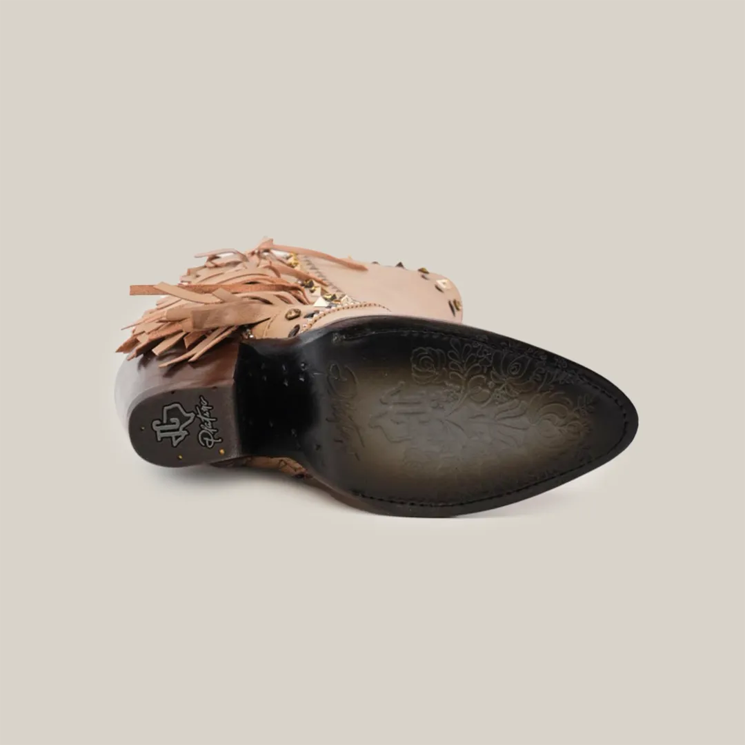 Praga Fringe Tall Shaft Cream - J Toe