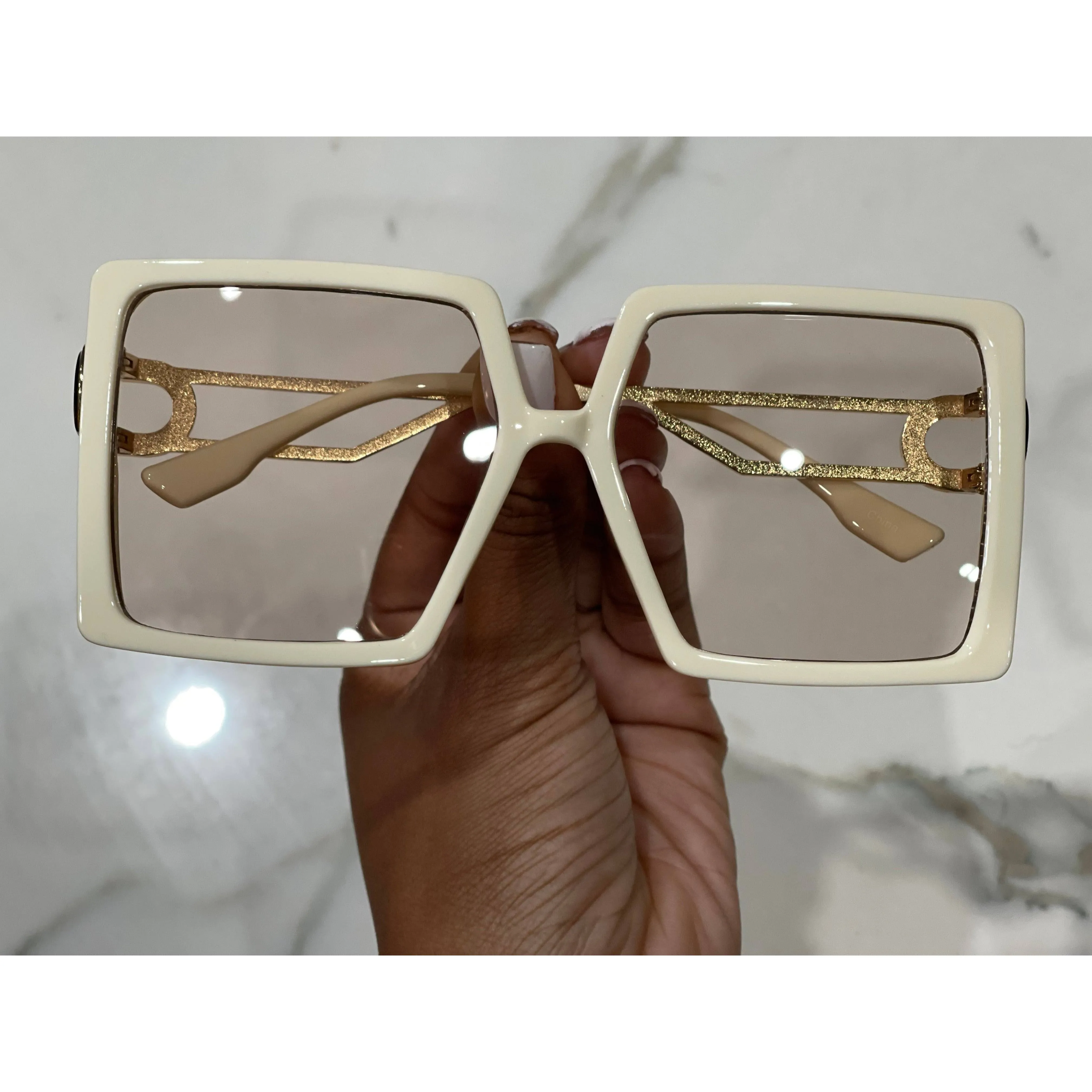 "LONDON" Oversized Two-Tone Squared Sunglasses