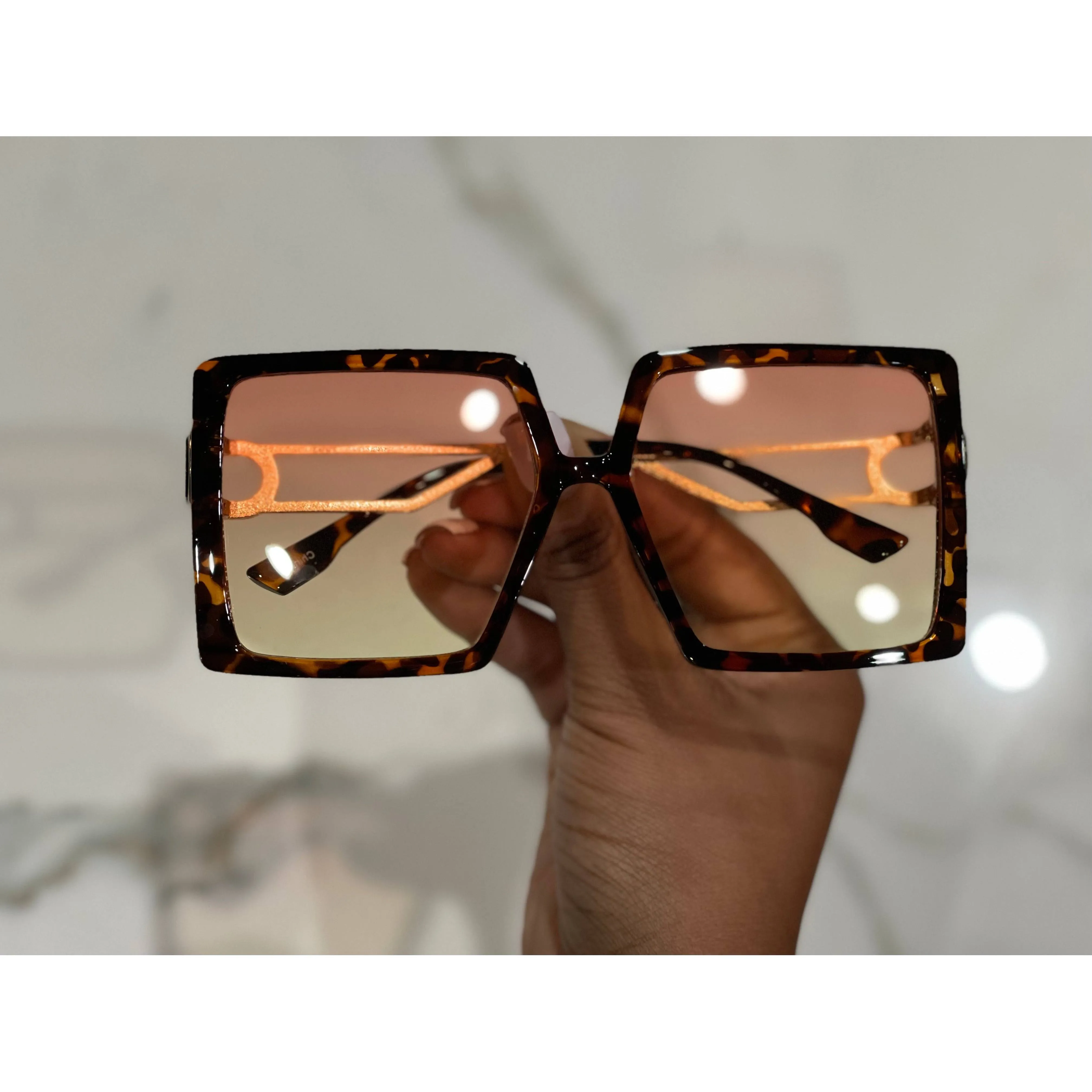 "SEYCHELLES" Oversized Two-Tone Squared Sunglasses